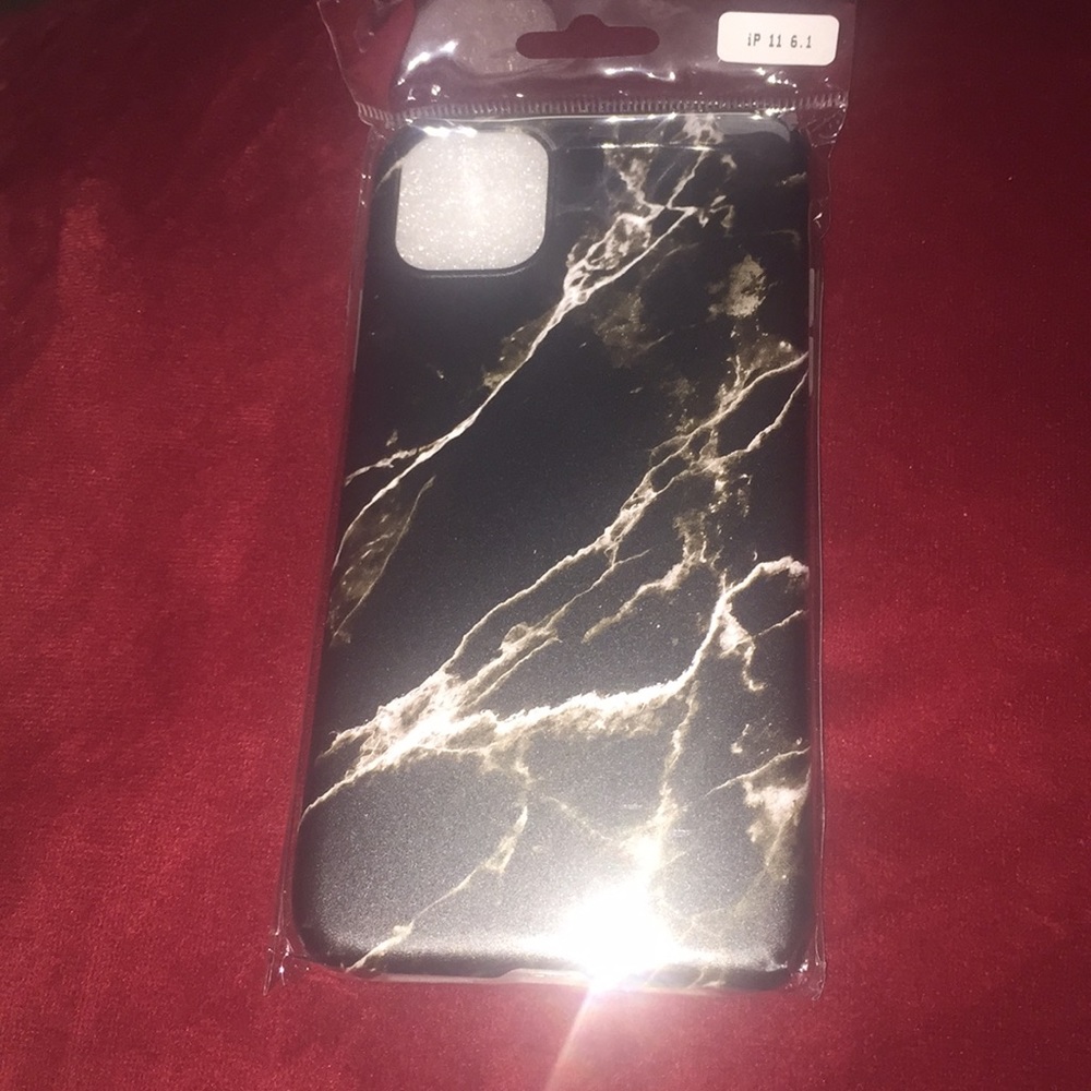 Marble iPhone 11 6.1 phone case!